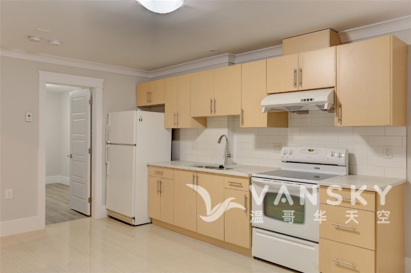 260407132922_3 lower 2 bed kitchen only.jpeg